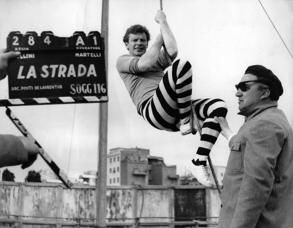 Cinemascope - A Estrada - Frederico Fellini (1)