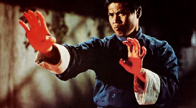 Cinco dedos da morte (1971): uma das influências usadas por Tarantino em “Kill Bill (2003) e que remete a origem da lenda de Pai Mei.