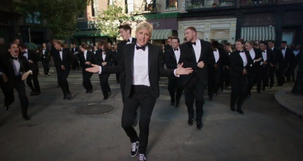 Ellen DeGeneres se diverte com dançarinos em vídeo promocional do Oscar 2014