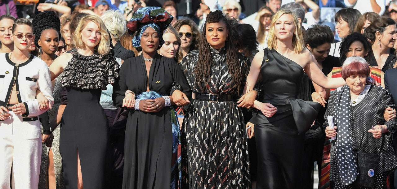 Mulheres protestam no tapete vermelho do Festival de Cannes