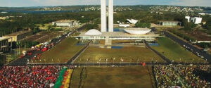 Democracia em Vertigem